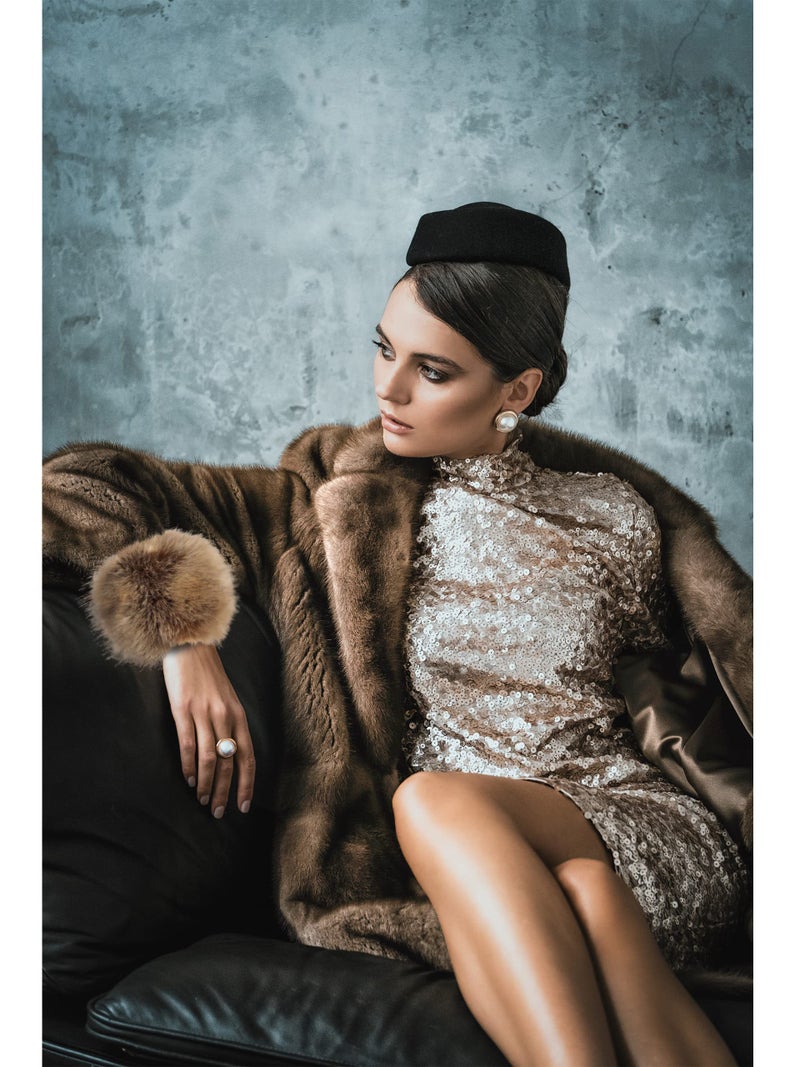 LA CARRIE Women's Leopard Print Faux Fur Wrist Cuffs,Winter Fox Furry Bands Arm Warmer (Raccoon) - Image 5